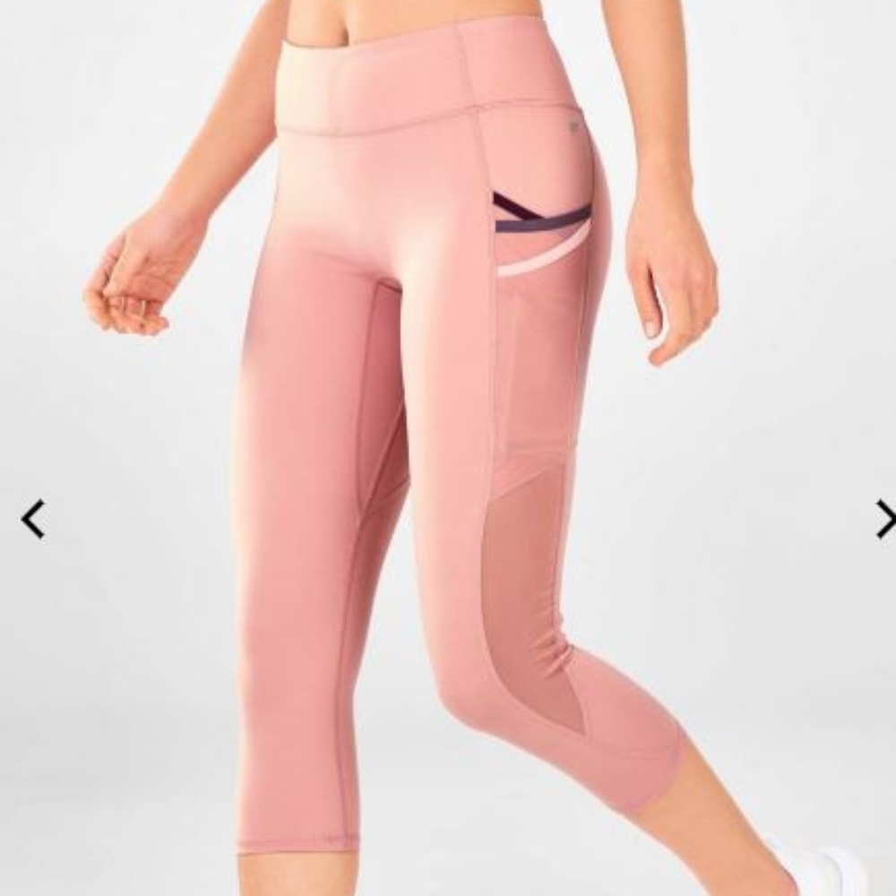 Fabletics Trinity Mid-Rise Pocket Crop Legging